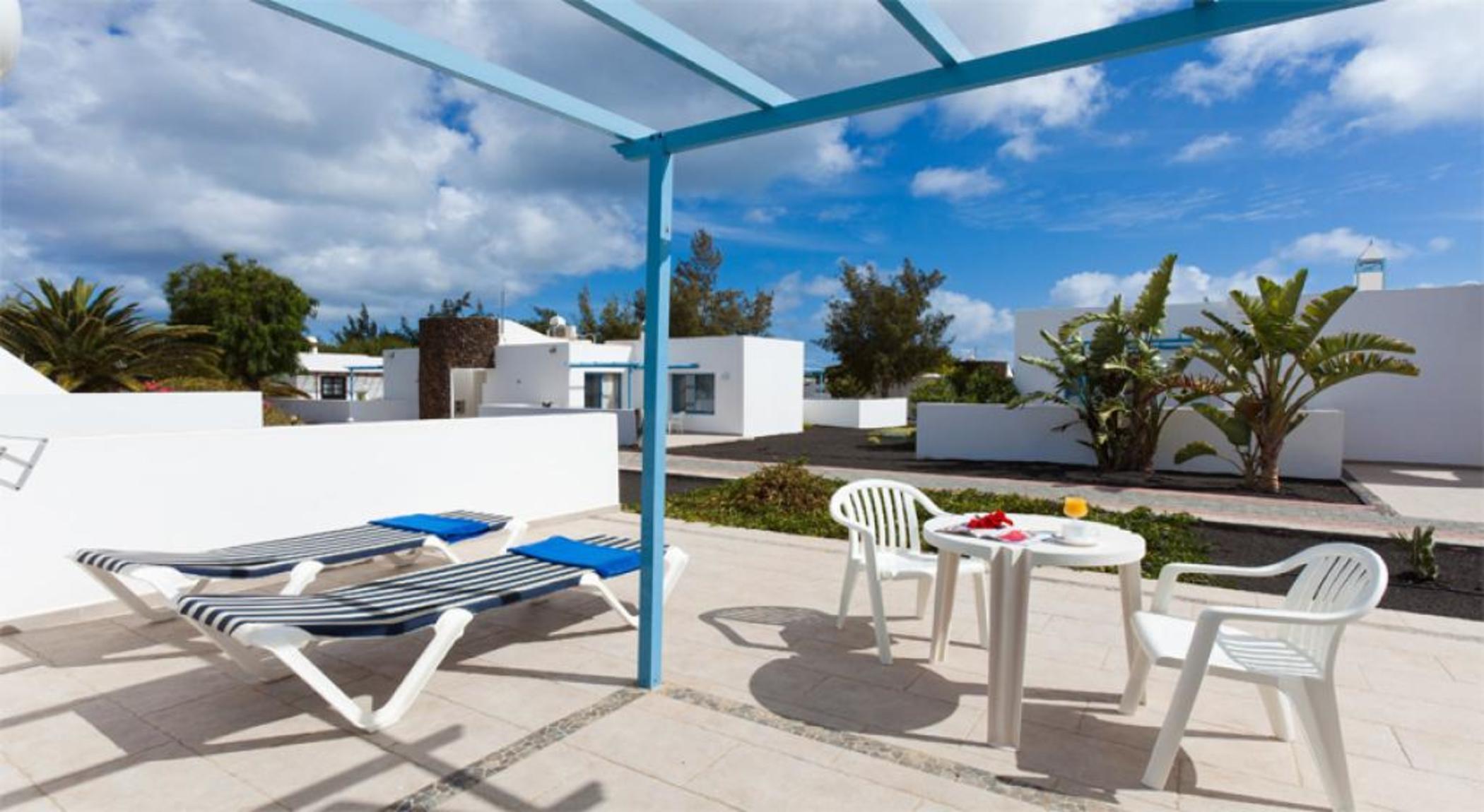 Elba Premium Suites - Adults Only Playa Blanca  Exterior photo